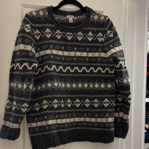 L.L. Bean Women’s Gray and Cream Patterned 100% Wool Crewneck Sweater